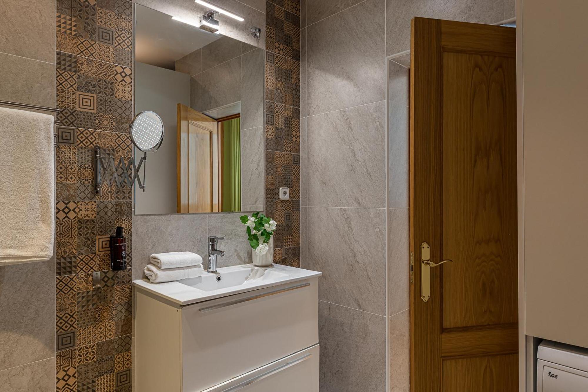 Waou Apartamentos En Sol Confort 7 Madrid Ngoại thất bức ảnh